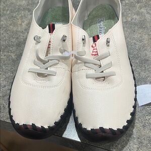 White Leather Lace-Up Shoes